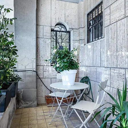 Apartment True Blue *